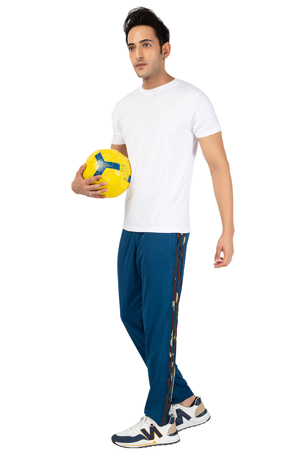This Men casual stylish Trackpants is made of Polyester that suits up to your personality and makes you comfortable during gym or at home.