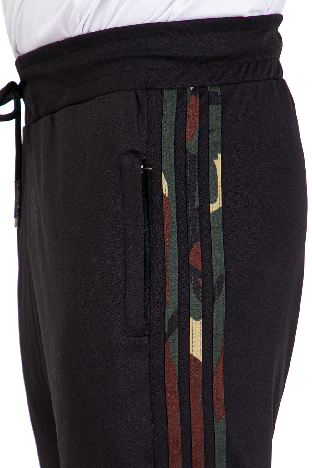 This Men casual stylish Trackpants is made of Polyester that suits up to your personality and makes you comfortable during gym or at home.